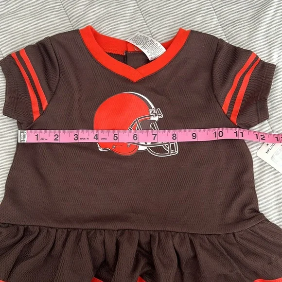 NFL Cleveland browns baby girl outfit size 18 months - Picture 7 of 8